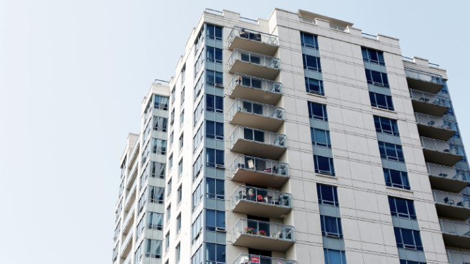 Condominio: senza partecipazione personale la causa è improcedibile